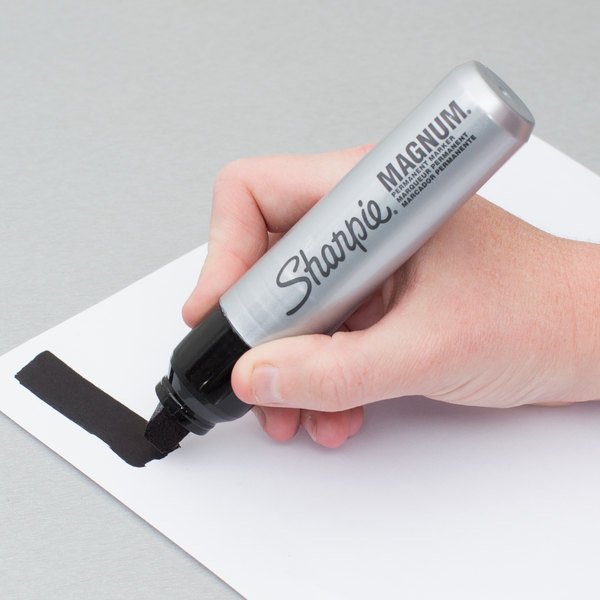 Sharpie Magnum Chisel Tip