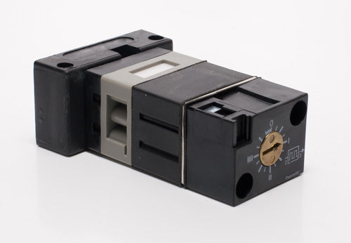 9707, FREQUENCY GENERATOR