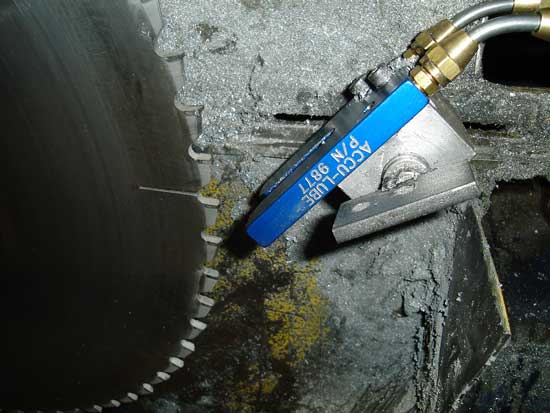 9877, RL Nozzle: Band Sawing or Circular Sawing 2 1/8" throat size
