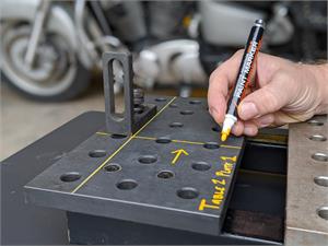 Uni Paint PX 20 Xylene Based Paint Markers